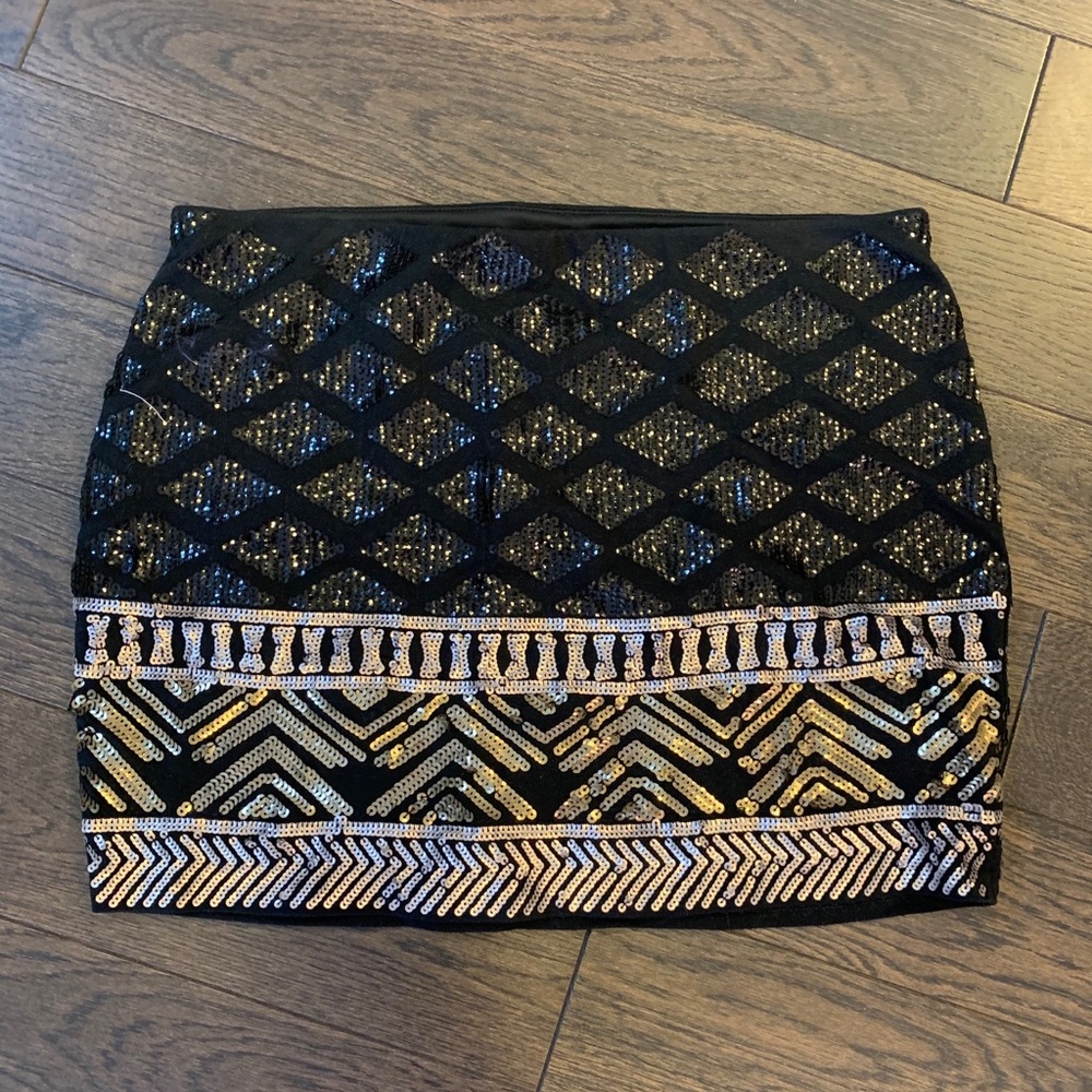 Express party skirt